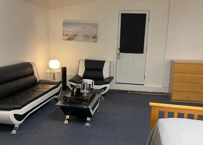 40223 Fremont Entire Coze 3Brs House Free Parking Nd Ac