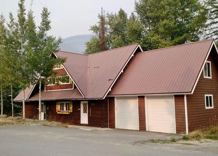 Historic Big Mountain Chalet Upper