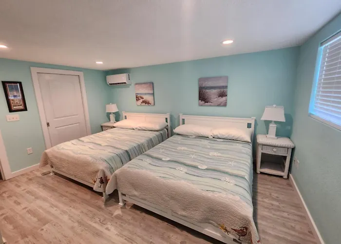 Coastal Cottage Bay House