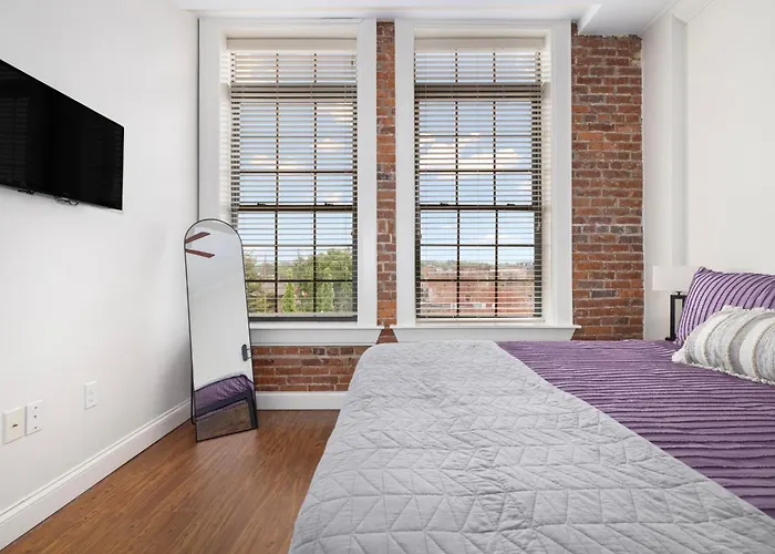 2Br Loft Condo In Downtown Johnson City