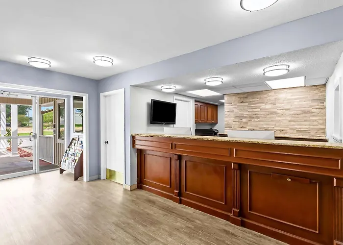 Surestay Studio By Best Western Pensacola
