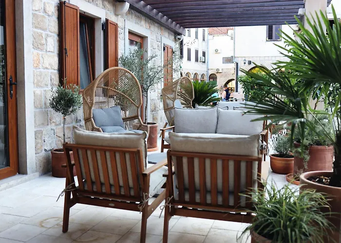 Integra Hotel