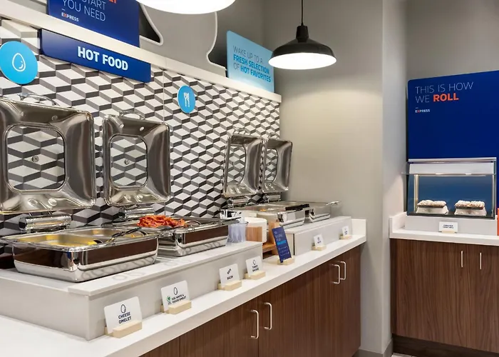 Holiday Inn Express & Suites Rhinelander By Ihg