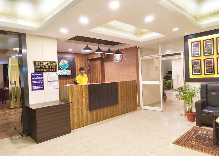 Grg Hotel Grand Resort Puri Sea View Room হোটেল গ্র্যান্ড রিসোর্ট পুরী ହୋଟେଲ ଗ୍ରାଣ୍ଡ ରିସର୍ଟ ପୁରୀ - Swimming-Pool-And-Garden, Near-Sea-Beach-And-Temple Fully-Air-Conditioned-Hotel With-Lift-And-Card Payment Accepted-Parking-Facility, Breakfast Include
