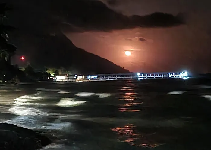 Mukut Seaview