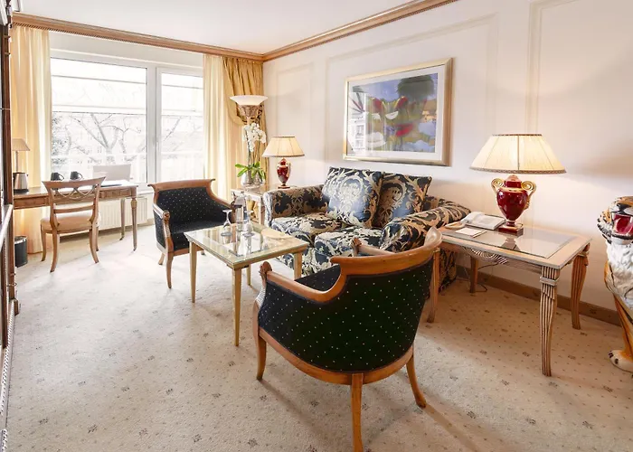 Bernstein Hotel Villa Kastania