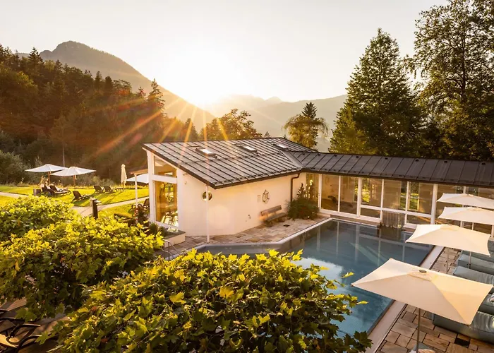 Alm- & Wellnesshotel Alpenhof