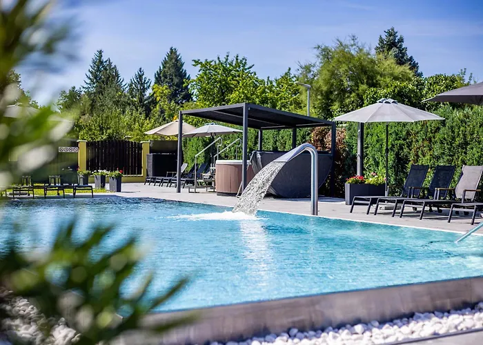 Hotel Aura Design & Garden Pool