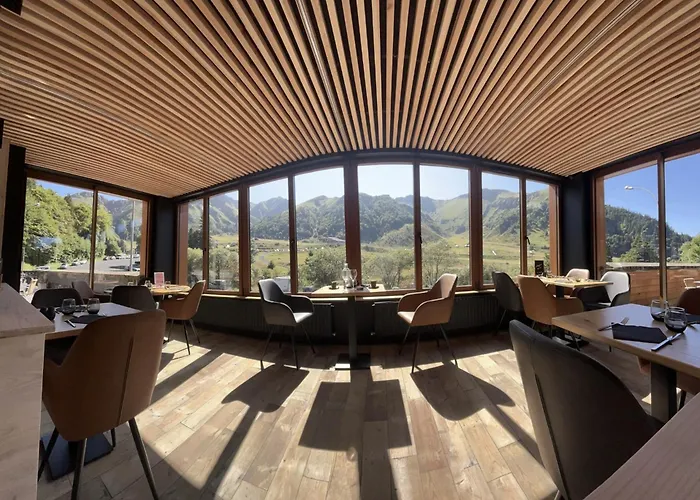 Hotel Du Puy Ferrand , Restaurant La Table De L'Ours