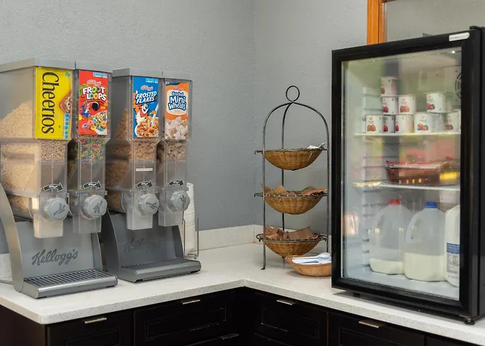 Columbus Inn And Suites