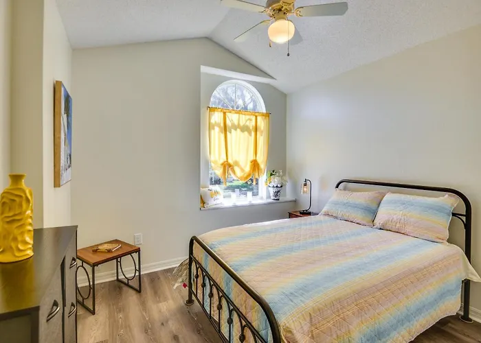 7 Mi To Beach: Pet-Friendly Home In Port Orange!