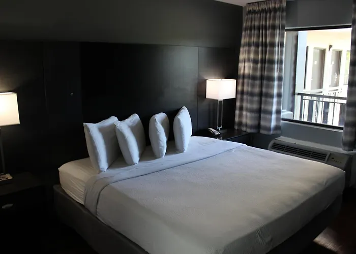 Riverfront Inn
