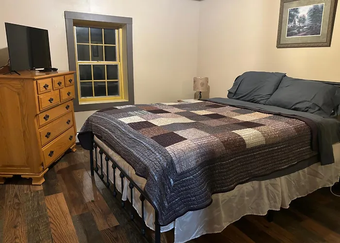 Farmhouse Cabin