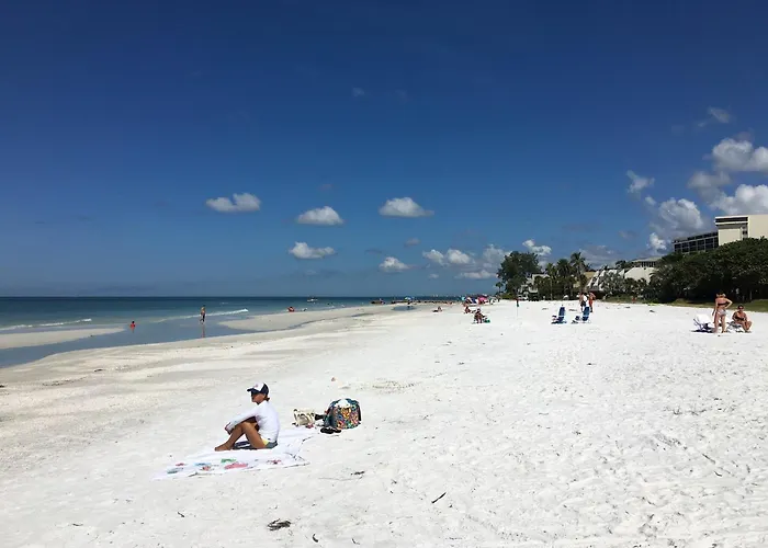 Newly Remodeled 8-Steps To Sand Path Of Beach! Unit A