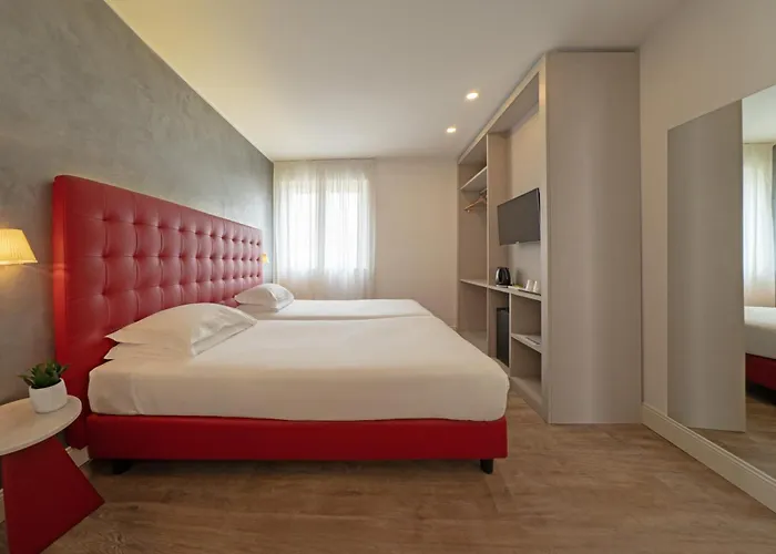 Hotel Al Campanile - Luxury Suites & Apartments