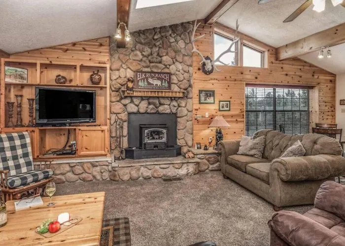 Hughes, Cabin At Ruidoso, With Forest View