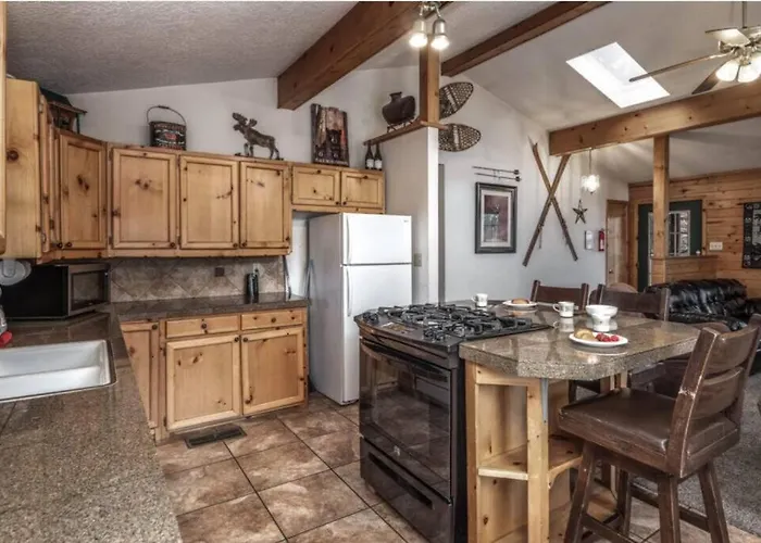 Hughes, Cabin At Ruidoso, With Forest View