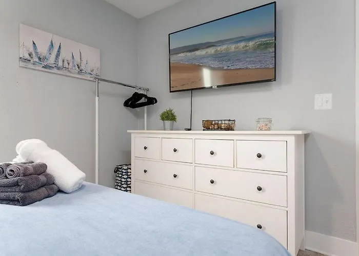 Be A Nomad - 3Br Oceanfront Apartment - Beach Access - Jacksonville Beach