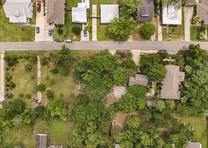Bare Feet Bungalow -Close To Beach & Dog Friendly