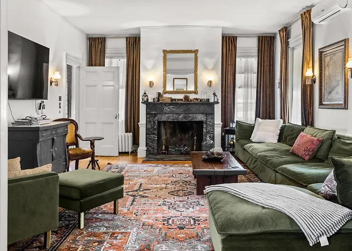 The Jarvis Homestead - Historic Maine Mansion
