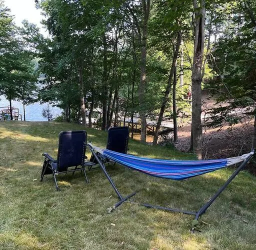 Nice Little Cabin At The Lake