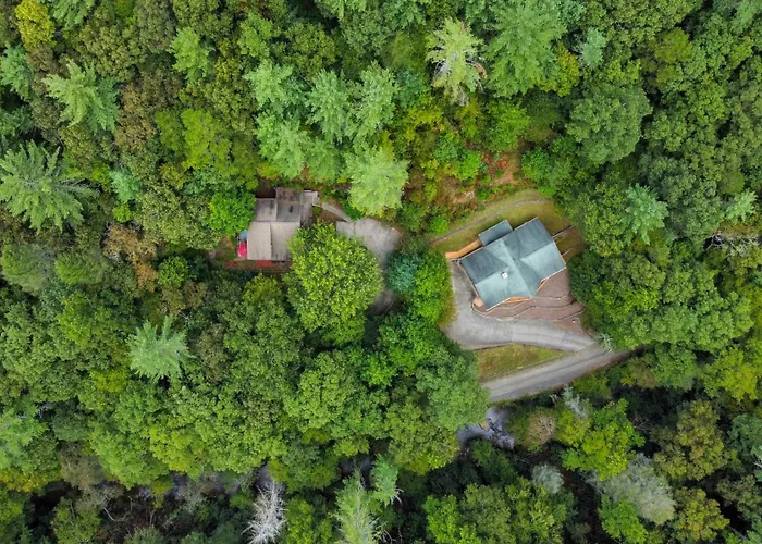 Amazing Creek View Cabin W/ Hot Tub, Firepit & Pool Table