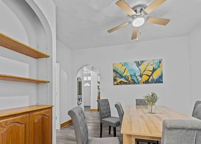 New Luxury House In The Heart Of Janesville