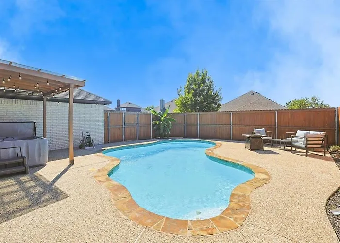 Paradise Modern Home Pool & Hot Tub For Over 30 Nights