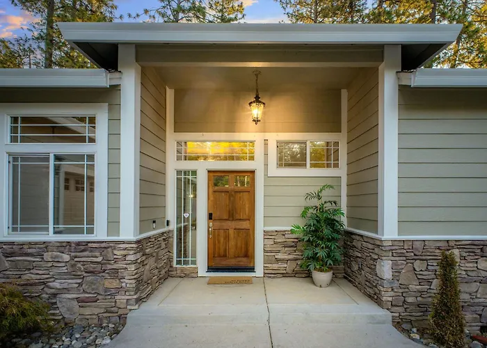 Cozy Foothills Home