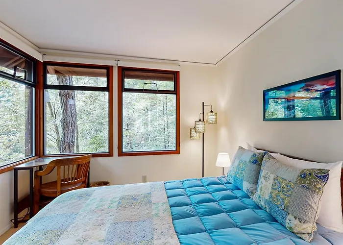 Windsong Redwood Retreat