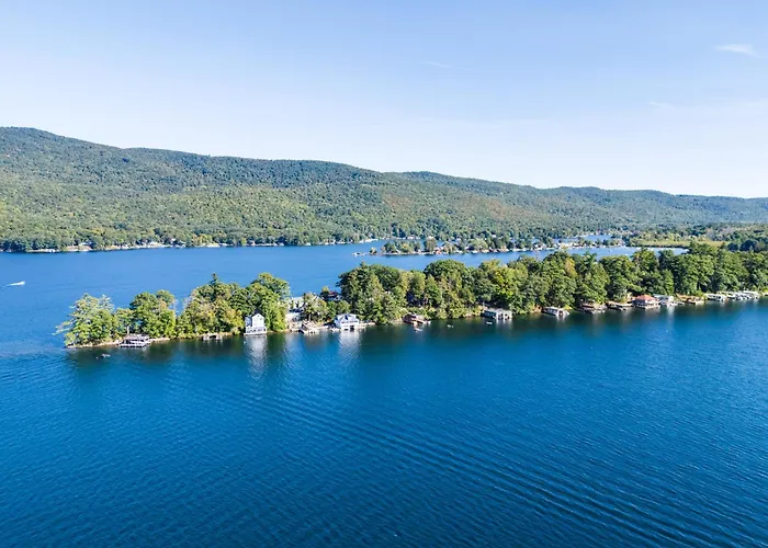 Game Room & Hot Tub! Waterfront Gem On Lake George