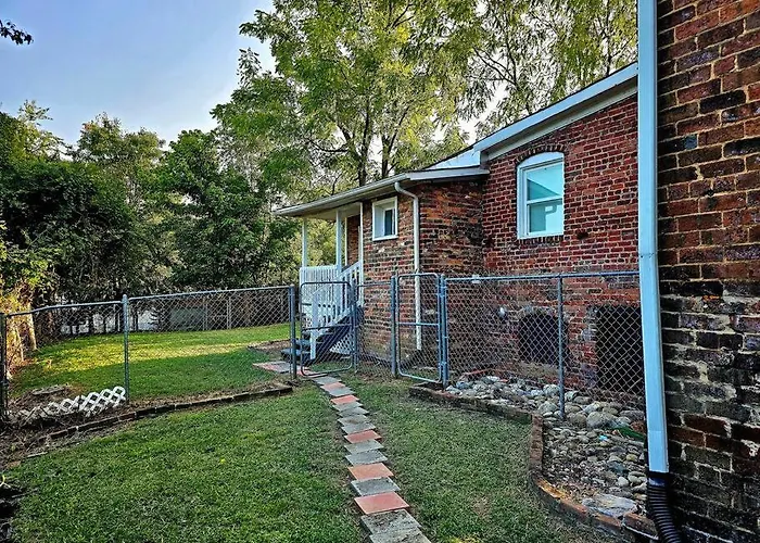 Brickhaven Studio: Detached Kitchen Turned Studio!