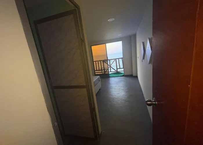 Hotel Miramar Baru