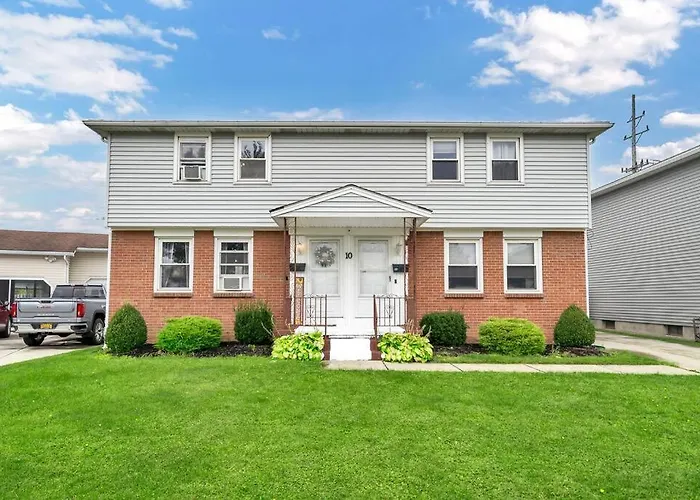 Cozy Duplex Near Buf International Airport
