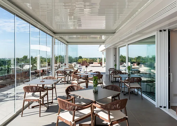 Helios Hotel