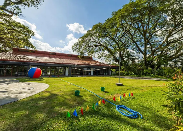 Quest Plus Conference Center, Clark