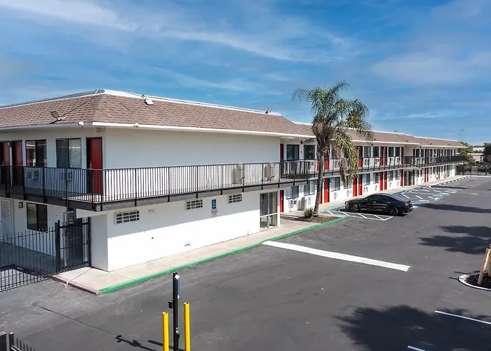 Econo Lodge Stockton Near I-5 Fairgrounds