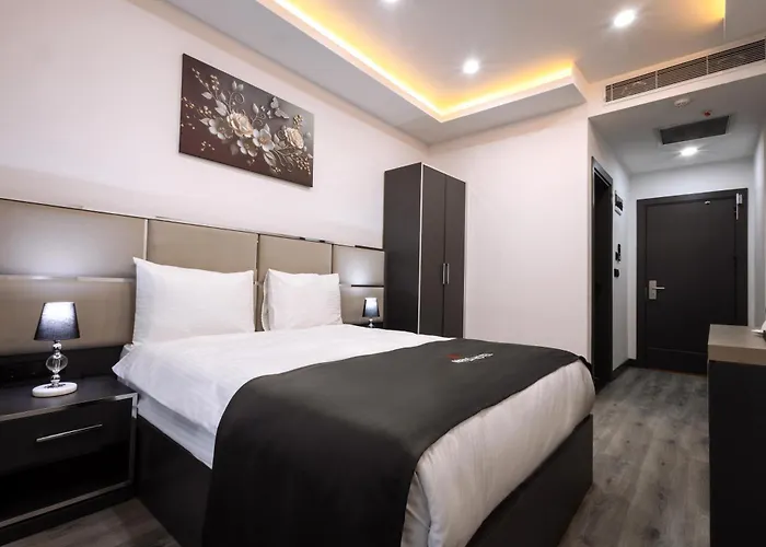 Meyzi Hotel Istanboel