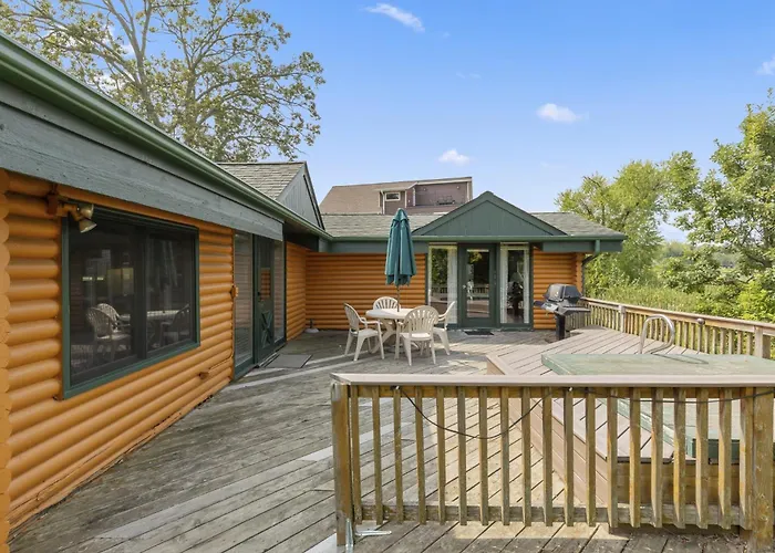 The Lodges At Breezy Point