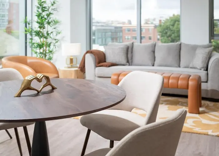 Central Space To Balance Life Work Play 7 Sleeps