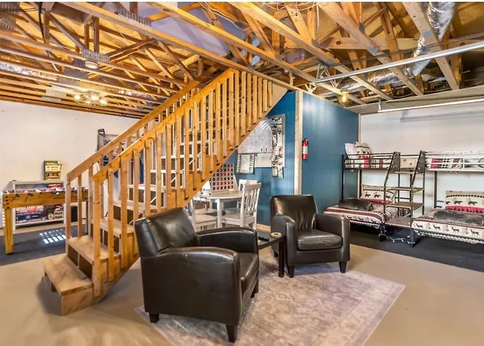 Mountain View, Hot Tub, Fire Pit, Game Room