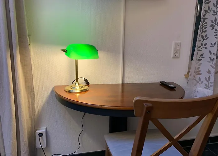 Studio 8
