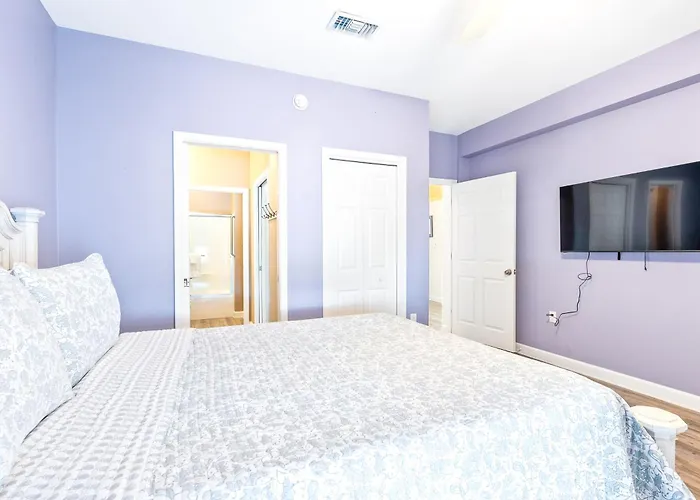 Portside Villa, No 36 Pet Friendly Beachfront Paradise Retreat