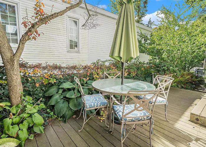 Butlers Quarters - Unit B