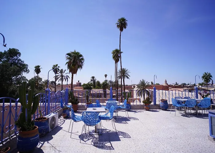 Hostel Essassi 23