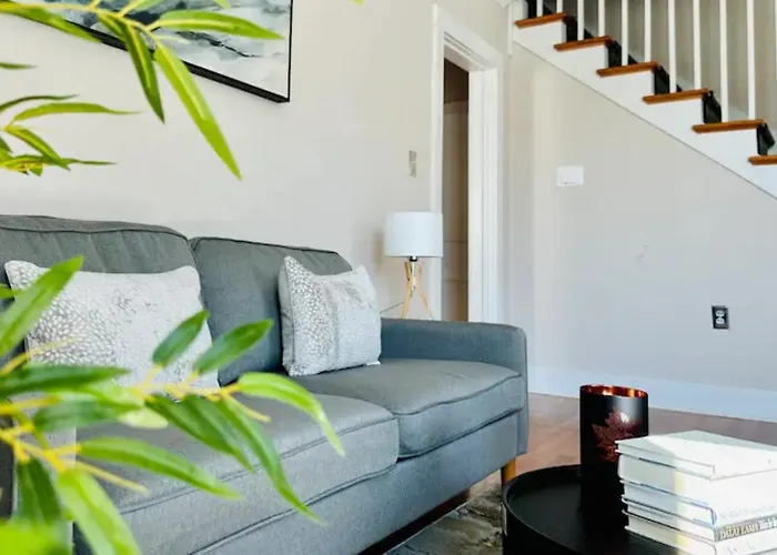 All Seasons Cottage - Game Room - Firepit By Zen Living Short Term Rental