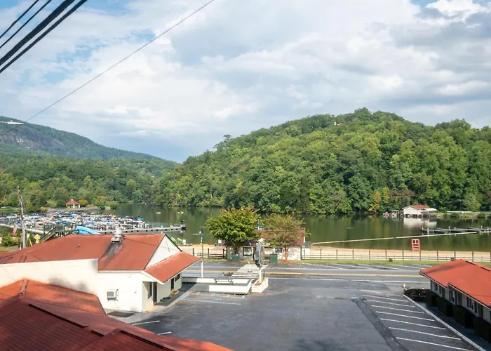 Lake Lure Inn And Spa