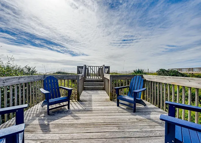 Home On Ocean Isle Beach W/ Catwalk & Deck