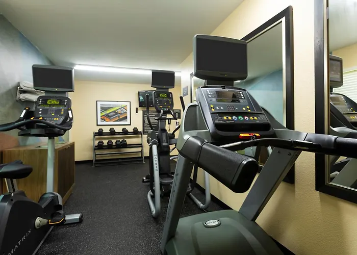 Candlewood Suites Colonial Heights - Fort Lee By Ihg