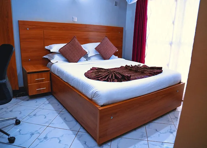 Golden Quest Hotel